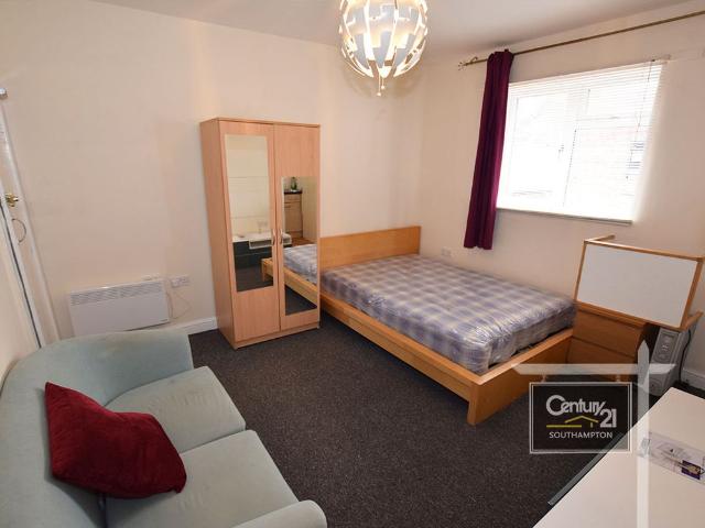 Studio for rent in St Mary's, City Of Southampton