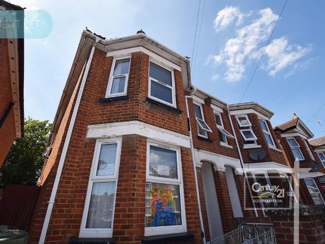 House for rent in The Polygon, City Of Southampton
