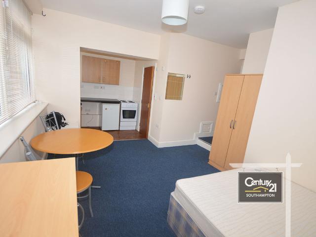 Studio for rent in The Polygon, City Of Southampton