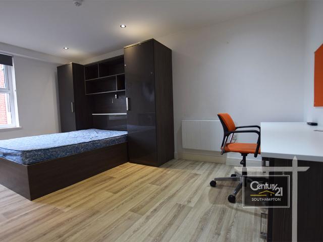Studio for rent in The Polygon, City Of Southampton