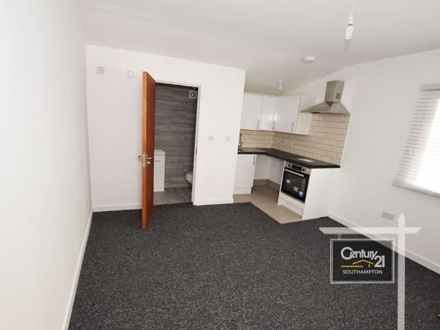 Studio for rent in Bevois Mount, Portswood