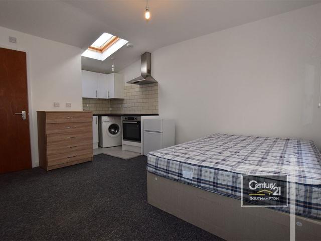 Studio for rent in Bevois Mount, Portswood