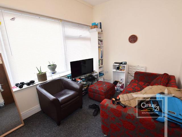 Apartment for rent in The Polygon, City Of Southampton