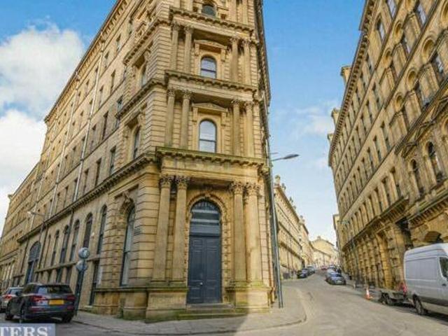 House for sale in West Yorkshire
