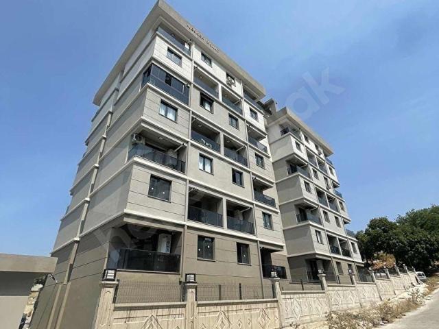 Buca, İzmir içerisinde satılık mülk