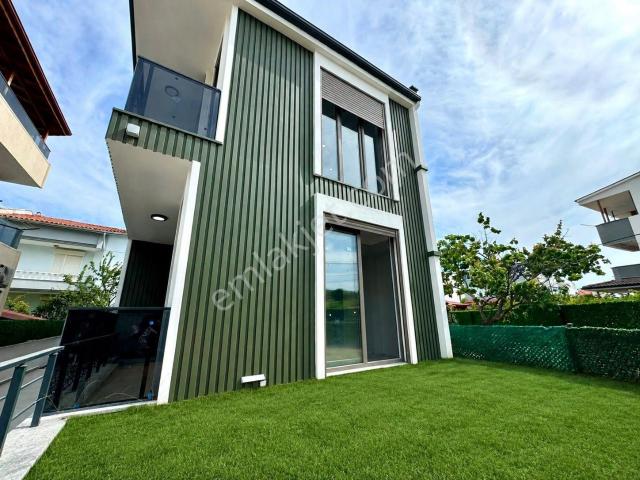 Edremit, Balikesir içerisinde satılık Villa