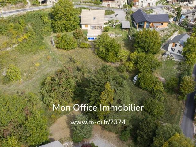 Terrain vente à Saint-Marcelin, Châteauroux-les-Alpes