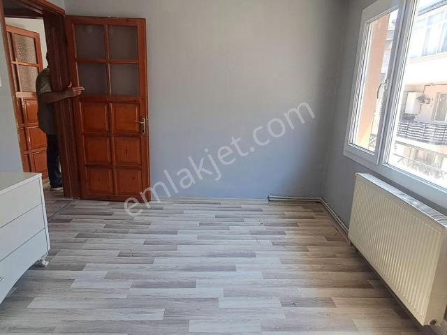 Karabağlar, İzmir içerisinde kiralık mülk
