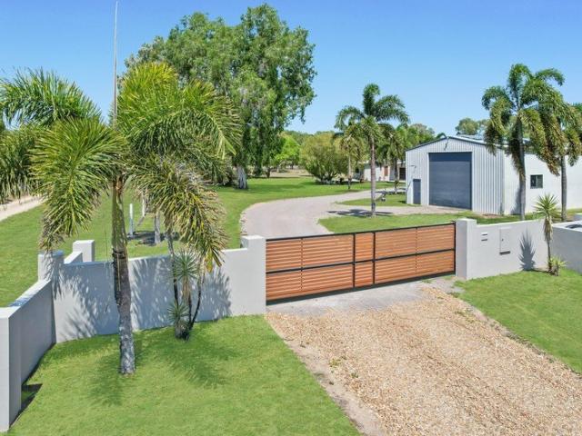 Cottage for sale in Forrest Beach