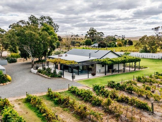 Cottage for sale in Nuriootpa, Light Regional Council
