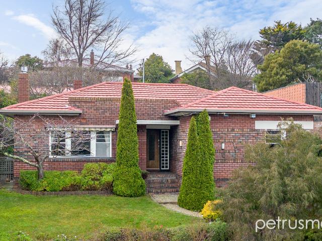 House for sale in New Town