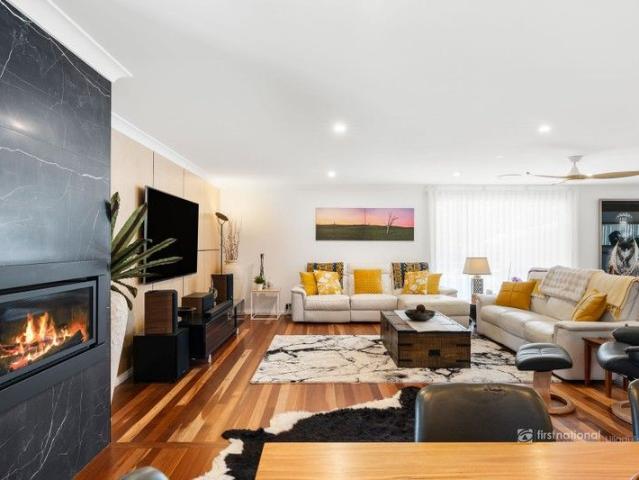 House for sale in Mollymook Beach, New South Wales