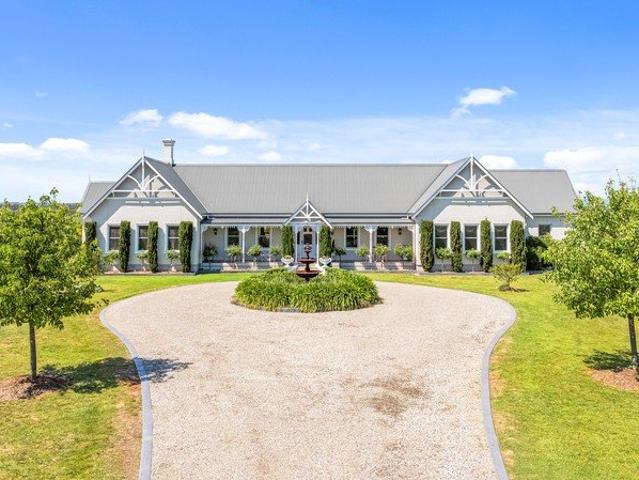 House for sale in Glengarry, Victoria