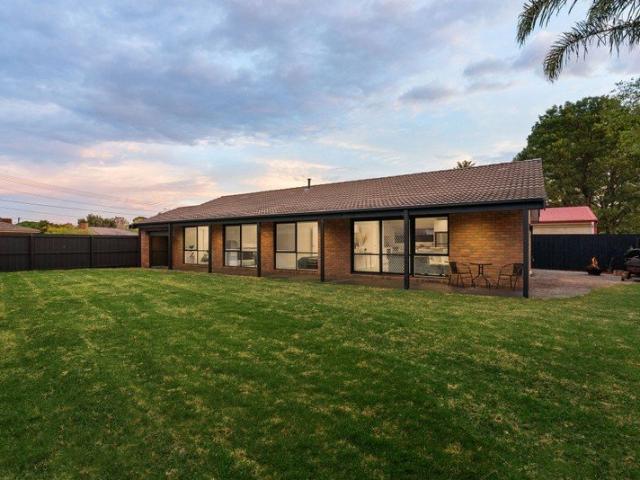 House for sale in Carrum Downs, Melbourne