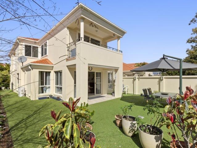 Townhouse for sale in Fernbrook, Queensland