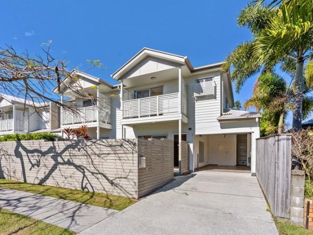 Townhouse for sale in Toombul, Queensland