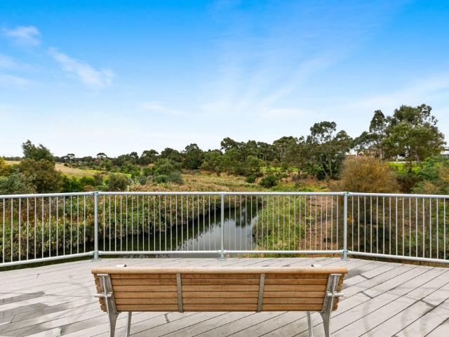 Townhouse for rent in Altona North, Melbourne