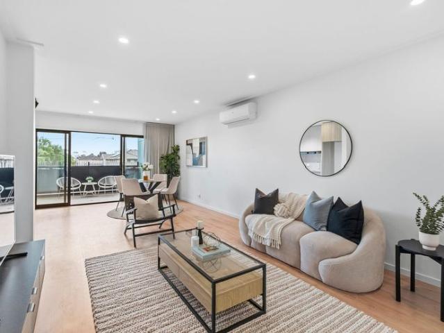 Townhouse for rent in Altona North, Melbourne