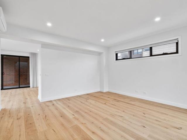Townhouse for rent in Camerons Creek, Victoria