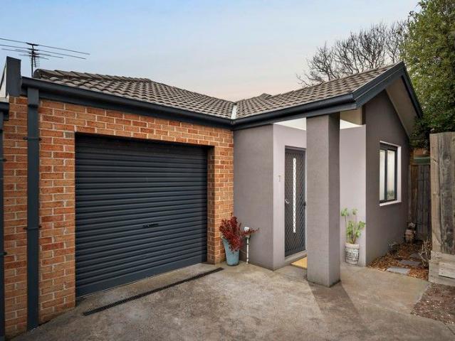 Apartment for sale in Frankston