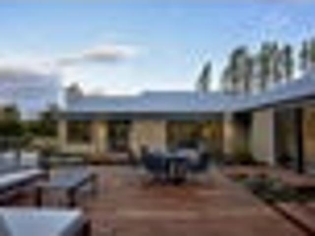 House for sale in Otakou
