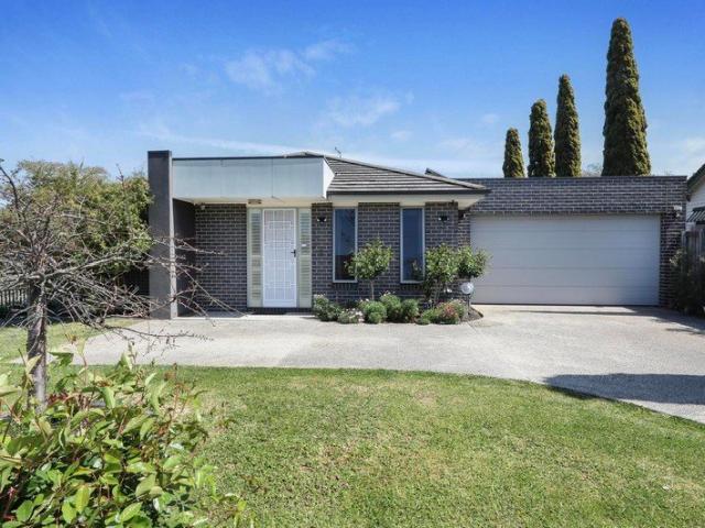 House for sale in Essendon, Melbourne
