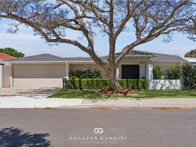 House for sale in Applecross, City of Melville