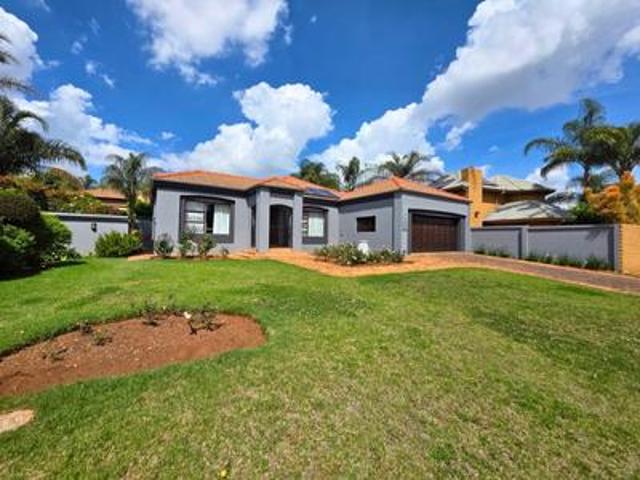 House for sale in Glen Erasmia Boulevard, City of Ekurhuleni Metropolitan Municipality