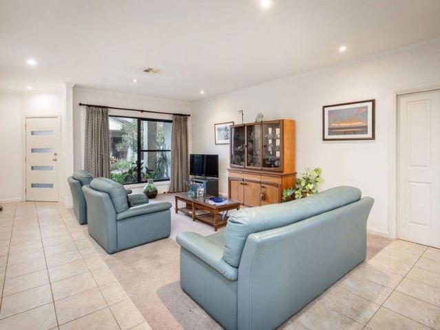 Townhouse for rent in South Albury, Albury