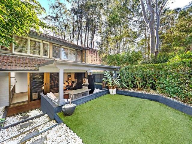 Townhouse for sale in Marsfield