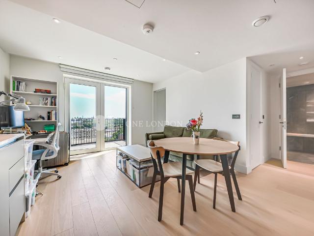 Apartment for rent in London Borough of Hammersmith and Fulham, Greater London