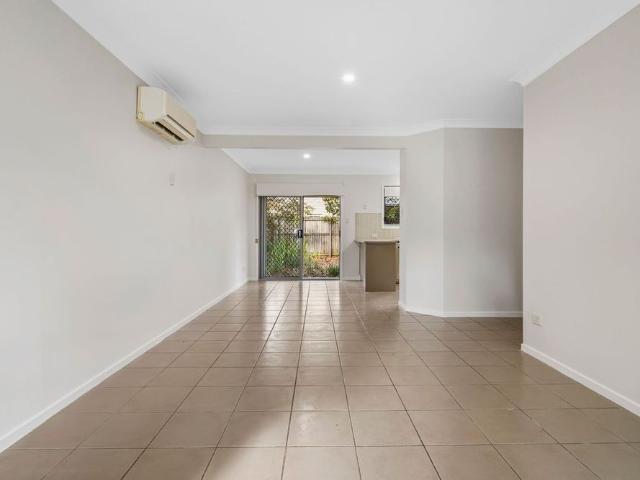 Townhouse for rent in Toombul, Queensland
