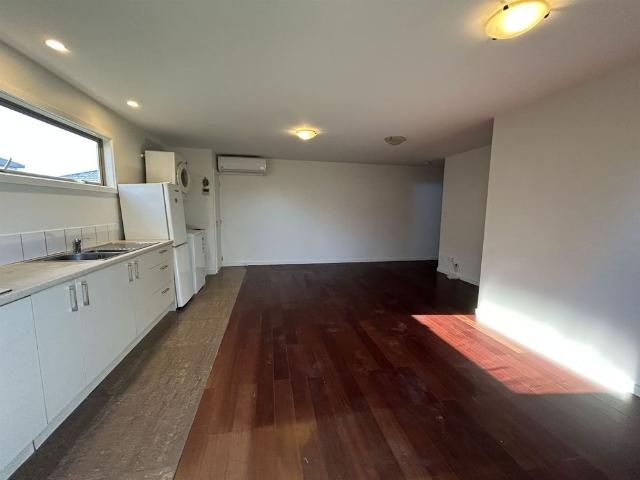 Townhouse for rent in Heathcote, Canterbury