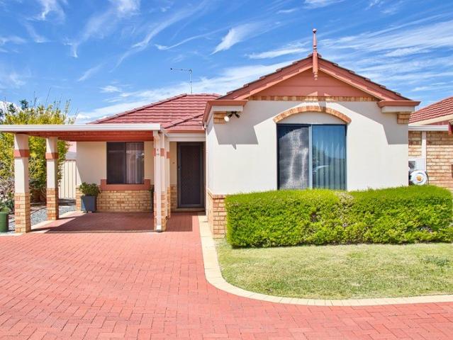 Villa for sale in Waikiki, Western Australia