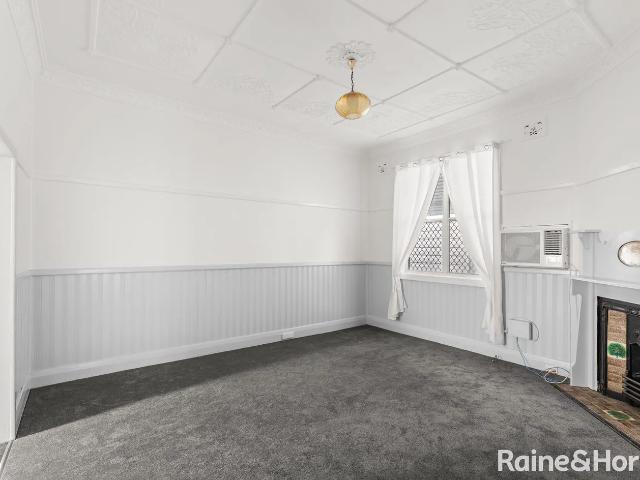 House for rent in Newcastle, Newcastle-Maitland