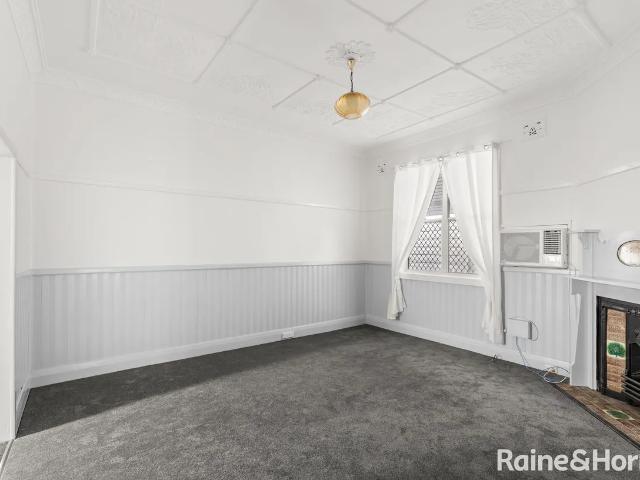 House for rent in Newcastle, Newcastle-Maitland