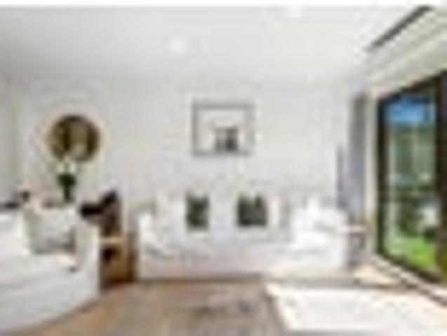 Townhouse for sale in Three Kings, Puketāpapa