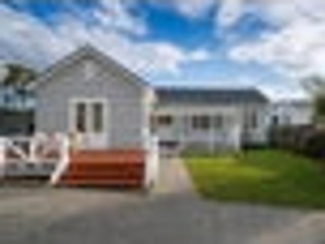 House for sale in Pauatahanui, Wellington