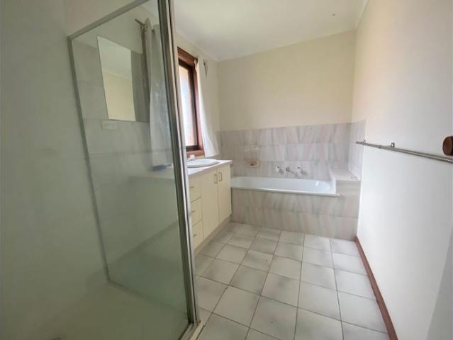 Townhouse for rent in Camerons Creek, Victoria