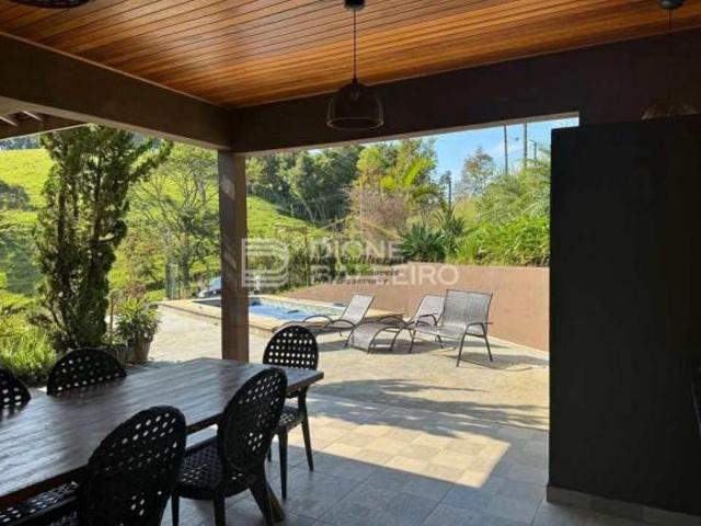 Casa venda em Região Imediata de Taubaté-Pindamonhangaba, Região Metropolitana do Vale do Paraíba e Litoral Norte