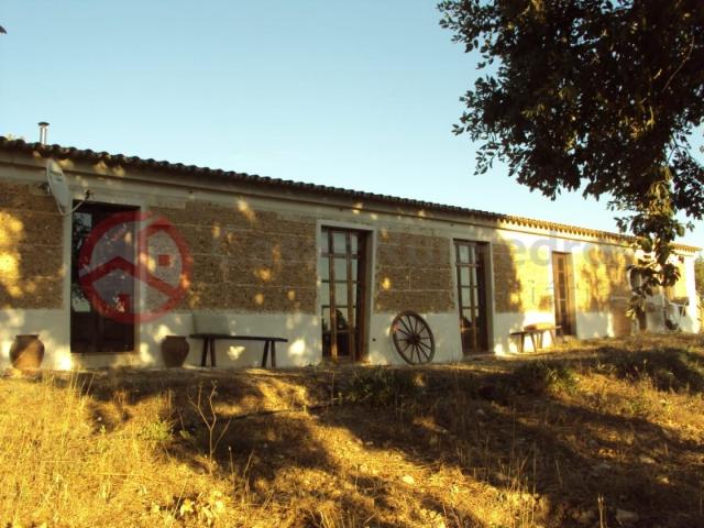 Quinta venda em São Luís, Cerca da Corte Pinheiro