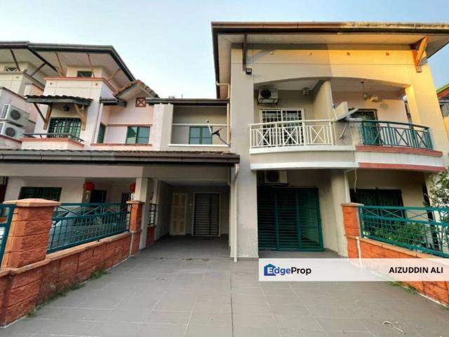 House for sale in Seksyen U8, Shah Alam