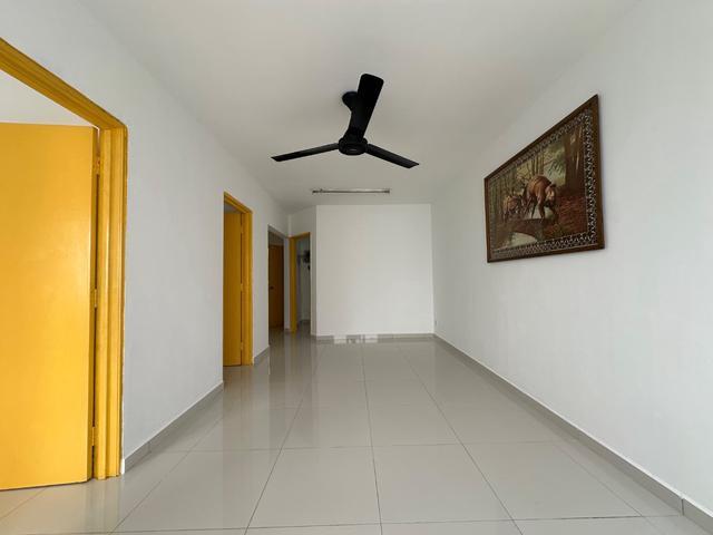 Flat for rent in Pantai Dalam, Kuala Lumpur