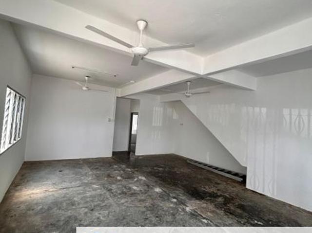 House for sale in Kompleks Perumahan Ibu Pejabat Polis Daerah IPD Melaka Tengah, Bandaraya Melaka