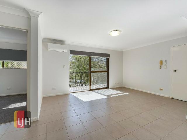 Apartment for rent in Toombul, Queensland