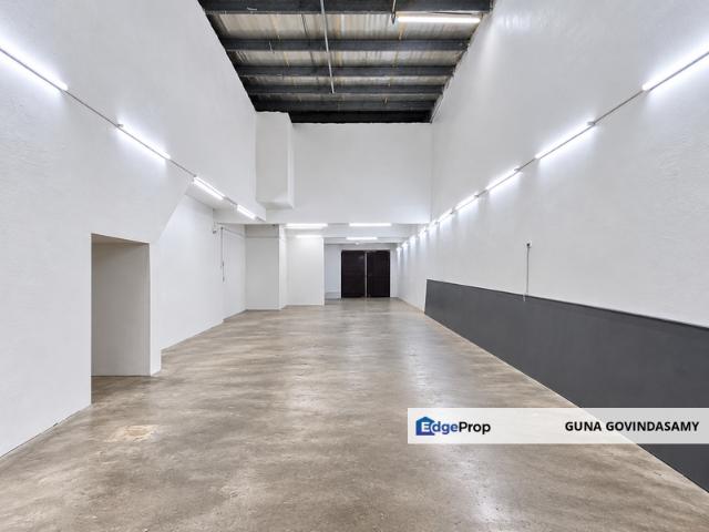 Warehouse for rent in Majlis Bandaraya Subang Jaya, Petaling
