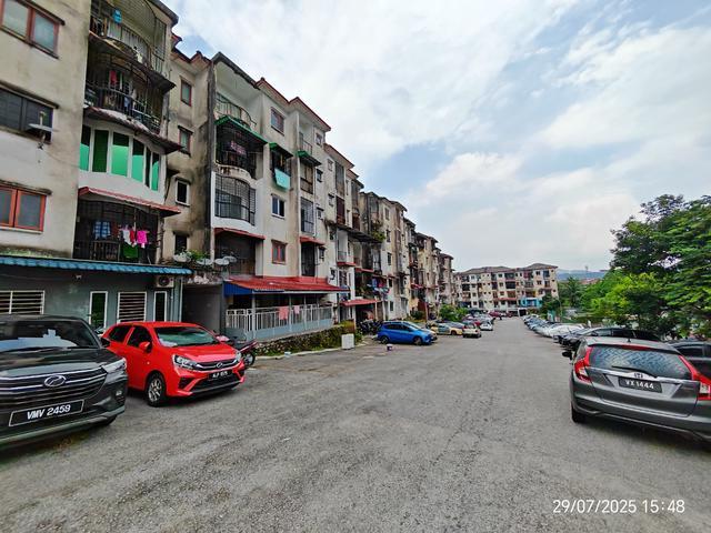 Apartment for sale in Kajang, Langat