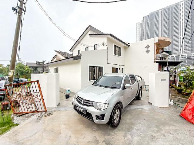 Terraced House for sale in Country Heights Damansara, Kuala Lumpur