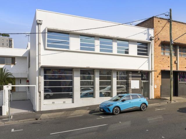 Office for rent in Toombul, Queensland
