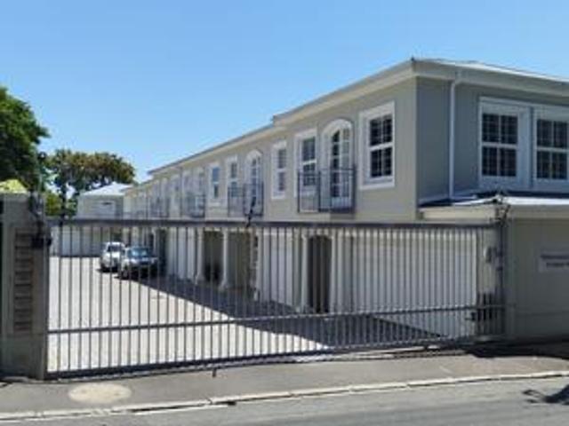Townhouse for rent in Cape Town, City of Cape Town